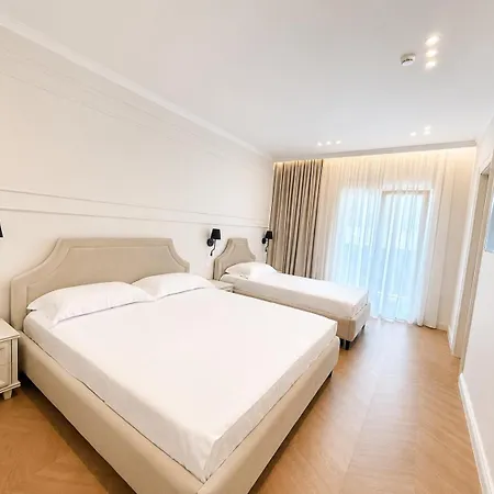 Luxury Palace 4*