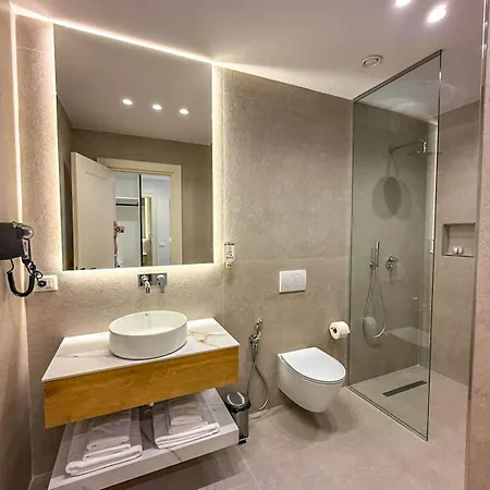 Luxury Palace 4* Ishull-Lezhe