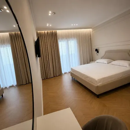 Luxury Palace 4*